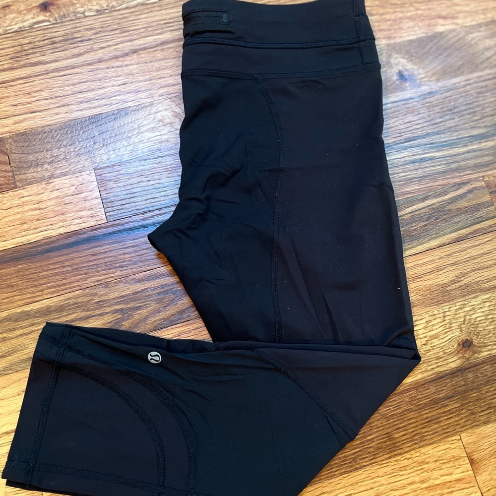 Lululemon run inspire crop